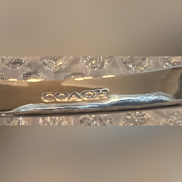 COACH NWT Gorgeous silver tone pave signature “C” plated brass hinged bangle - Picture 5 of 11